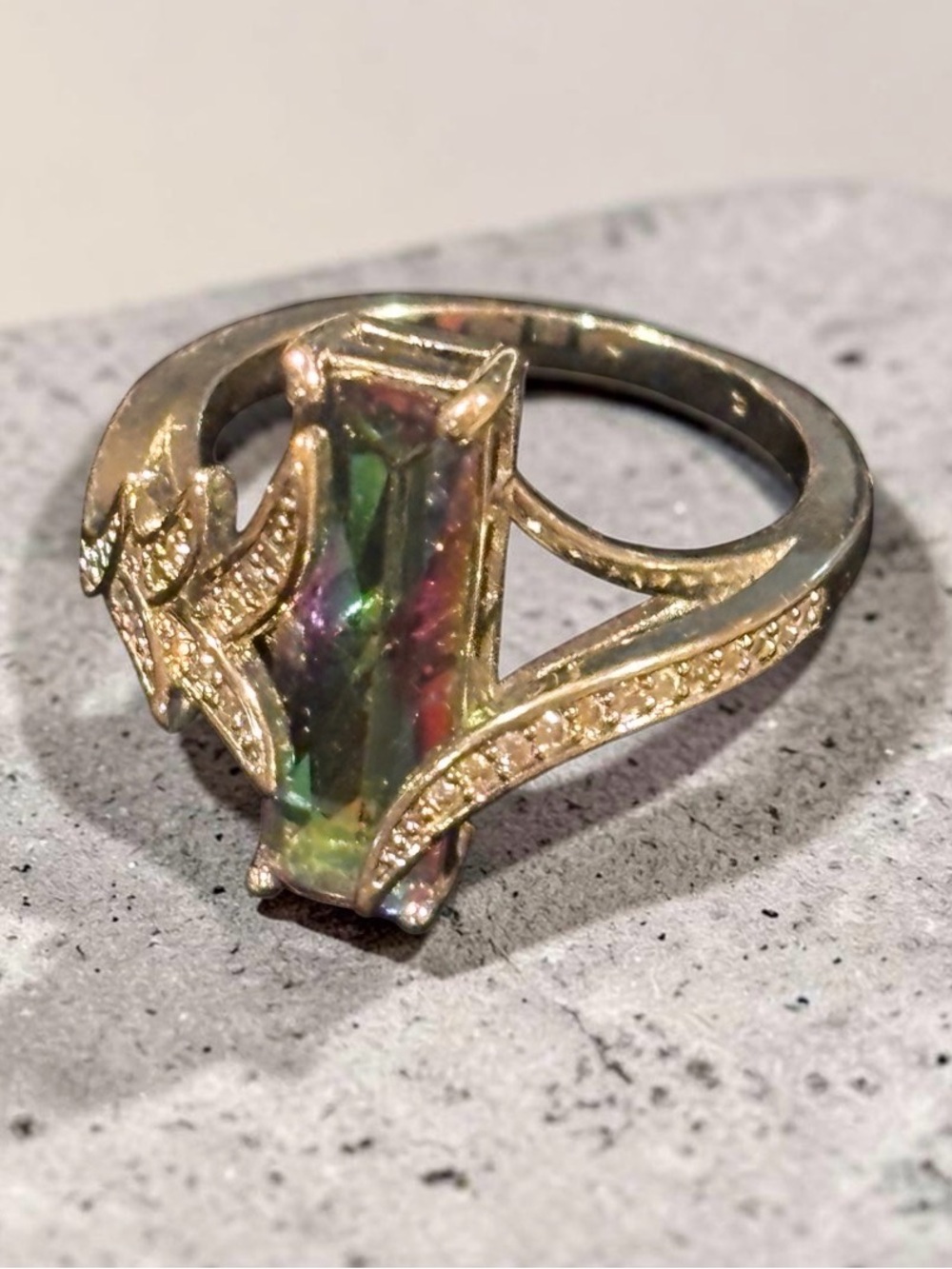 Vintage Mystic Ladies Cocktail Ring sz 10-10.25 Elegant Ring